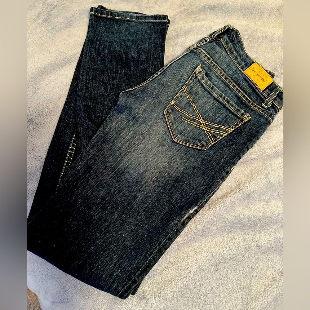 EUC Aeropostale Jeans size Juniors 3/4 Regular